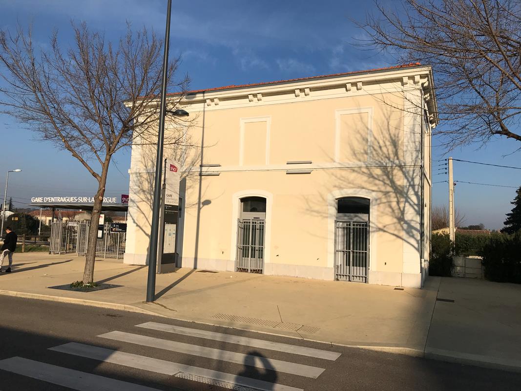 Gare d'Entraigues-sur-la-Sorgue